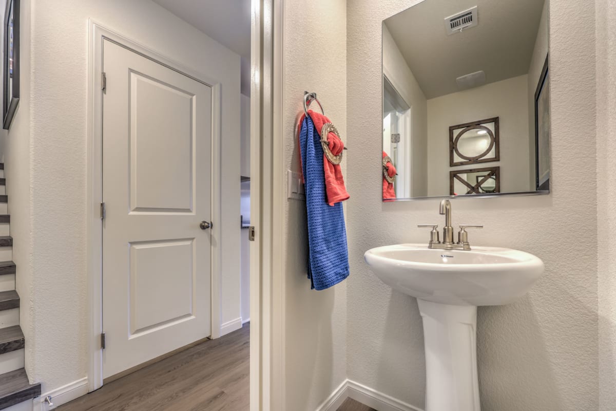 Rental Homes in Mountain's Edge View our Shadow Bay Photos